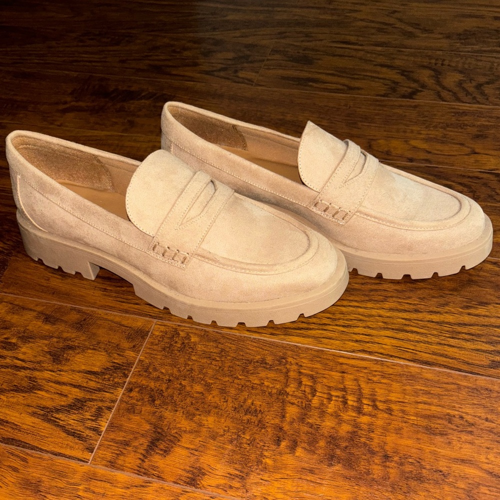 a new day Archie Flats Suede Platform Memory Foam Penny Loafers Beige Size 10